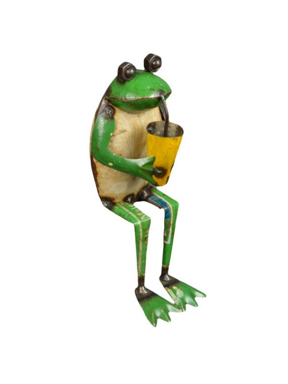 Grenouille  avec tasse